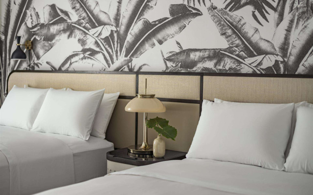 Twin room with pool view