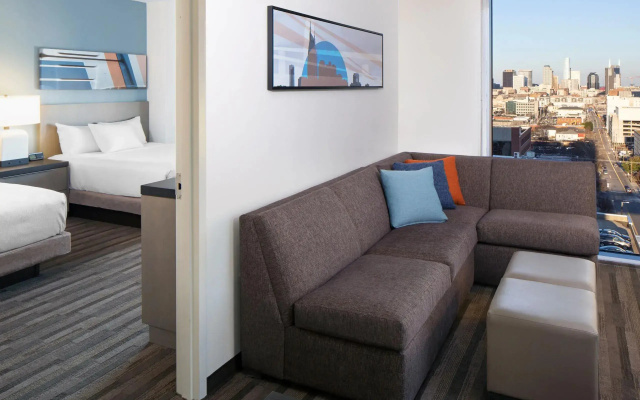 1 Bedroom Specialty Suite