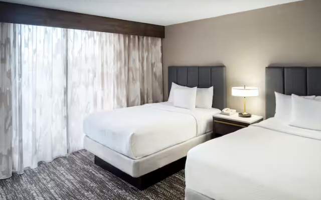 Two-room Twin Atrium Suite