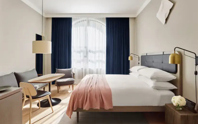 Howard Deluxe Double room