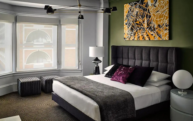 Double The Zeppelin Apartment