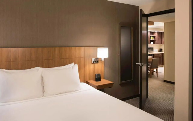 1 Bedroom Standard Double Suite