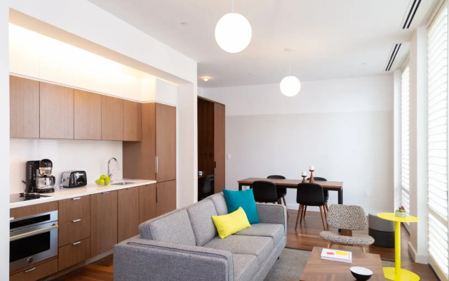 1 Bedroom with Home Office Double Pod Pad