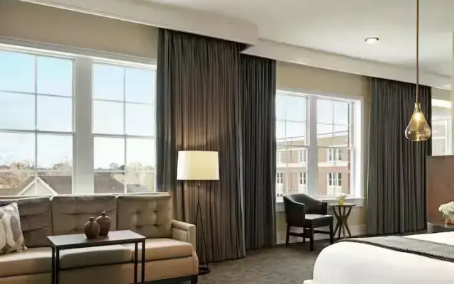 Corner Double Junior Suite
