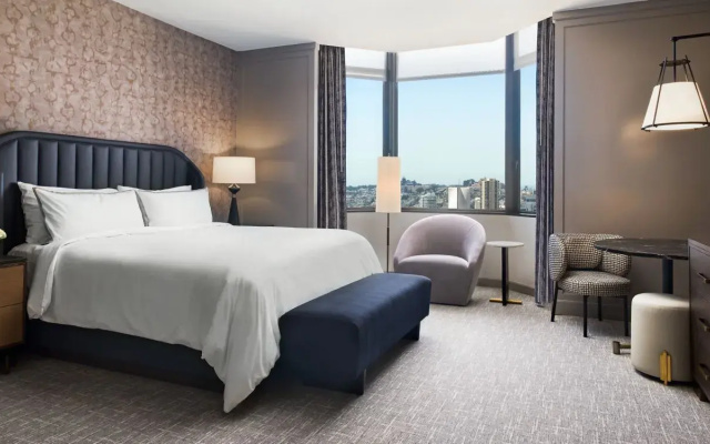 1 Bedroom Double Suite Golden Gate view