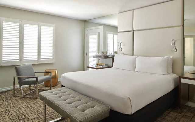Corner Double room