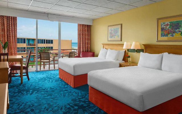 Room with balcony and Boulevard View