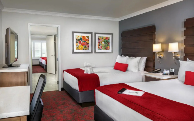 Deluxe Studio Suite