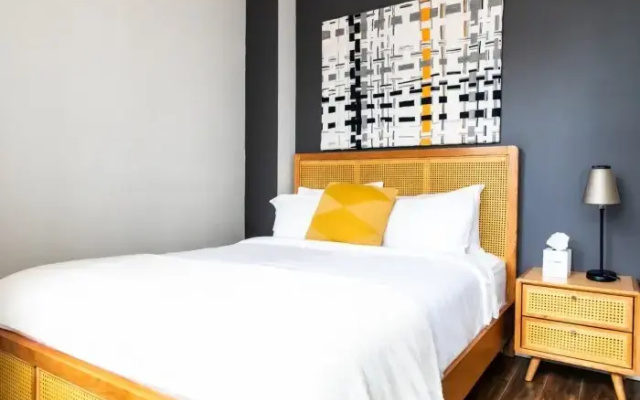 1 Bedroom with Private Patio Double Suite
