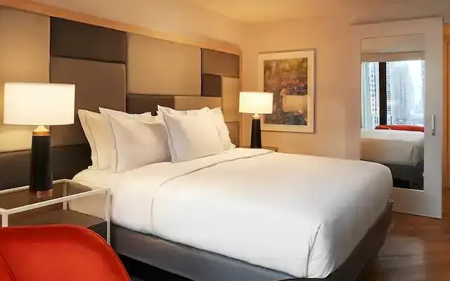 1 Bedroom Accessible Double Suite