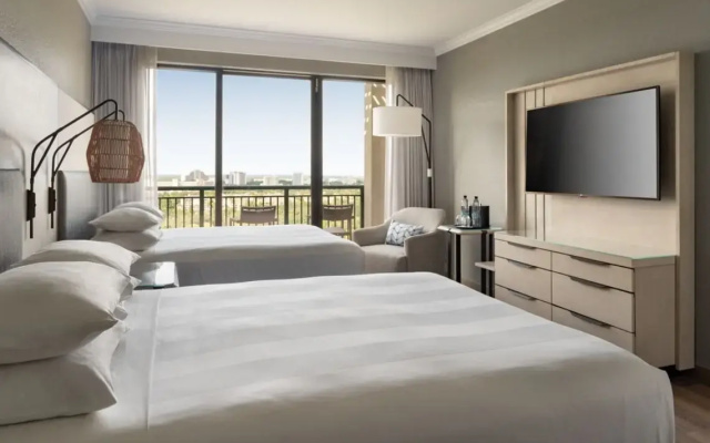 Fairway Twin Suite with golf view