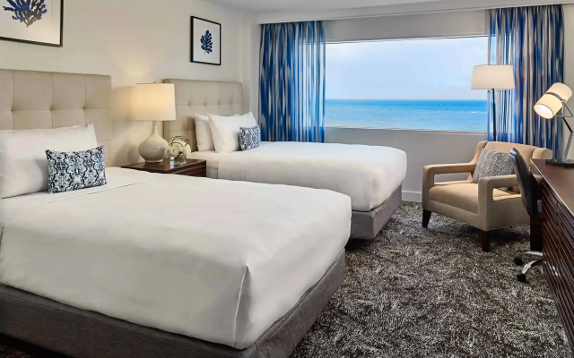 Superior Deluxe Twin room with ocean view