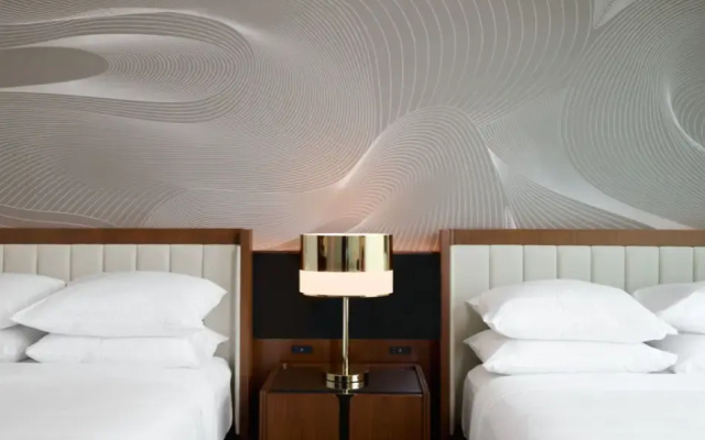 Corner Quadruple room