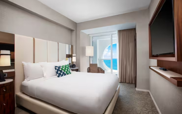 1 Bedroom Double Suite Oceanfront