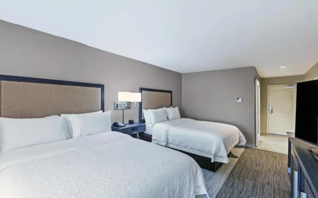 Mobility/Hearing Accessible with Tub Quadruple room non smoking