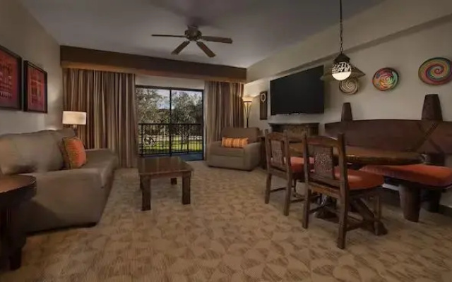 3 Bedrooms Grand Villa Savanna View