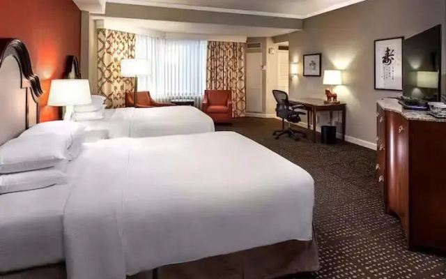 Corner Atrium Quadruple room