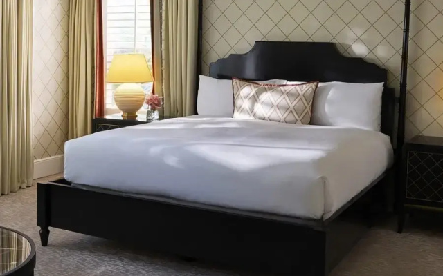 Crescent Double Bungalow Suite