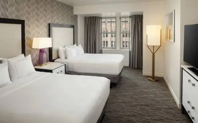 1 Bedroom Mobility Access Quadruple Suite