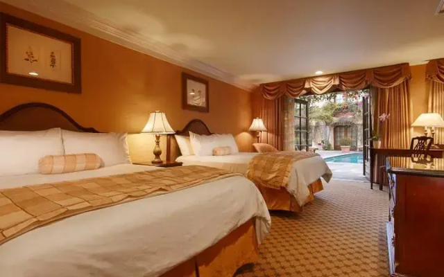 Twin room