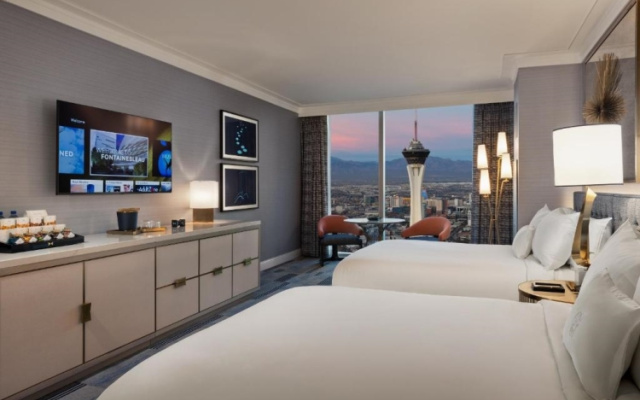 Bleau Great View Quadruple room with mountain view
