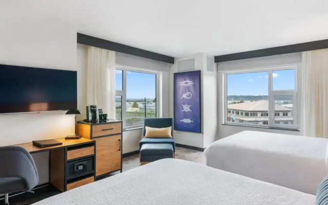 Premium room with water view