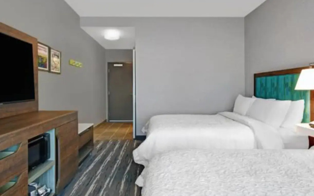 Twin Guest room