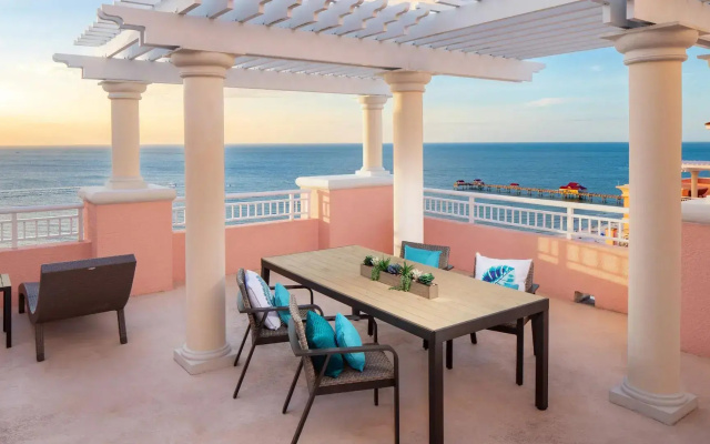 Private Rooftop Terrace Suite oceanfront