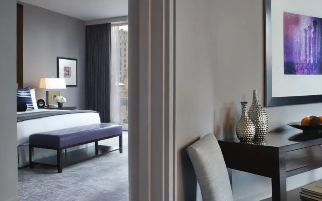 2 Bedrooms Grand Deluxe Suite with lake view