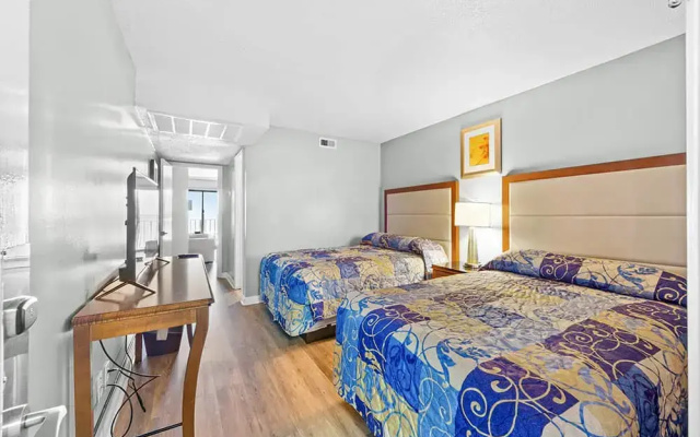 1 Bedroom Suite oceanfront