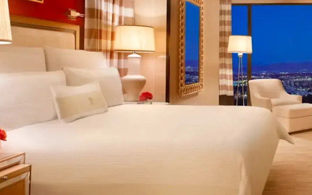 Parlor Encore Double Tower Suite