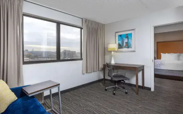 1 Bedroom Suite