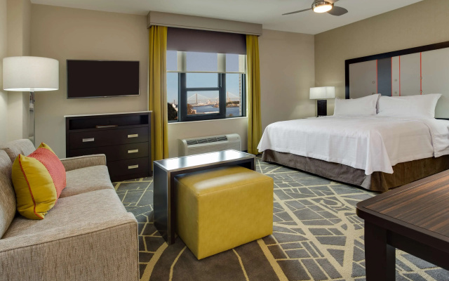 1 Bedroom Accessible Suite with river view