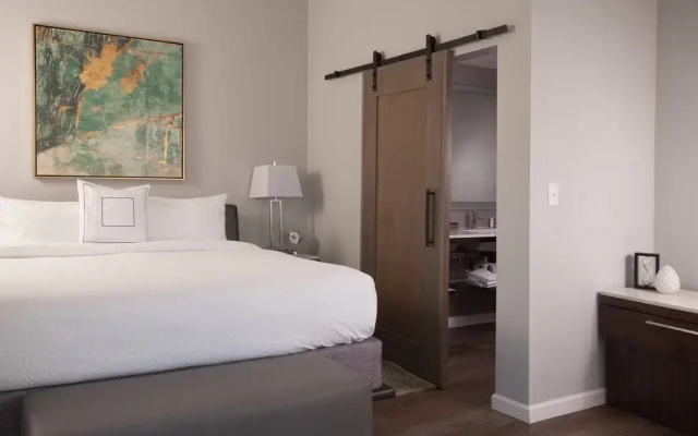 Double Suite with balcony and with city view