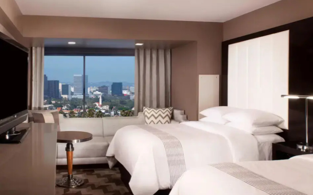 Pure (R) Wellness Quadruple room