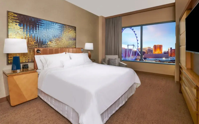 1 Bedroom High Roller Double Suite Sphere View