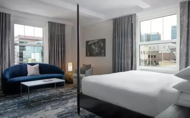 Plaza Luxury Historic Pantlind Double Suite