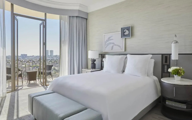 1 Bedroom Beverly Double Suite