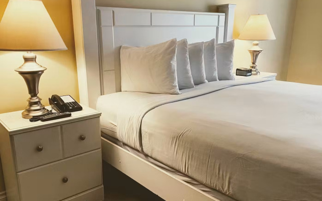 2 Bedrooms Executive with Kitchen Double room