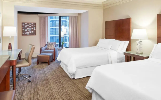 Deluxe Quadruple Club room