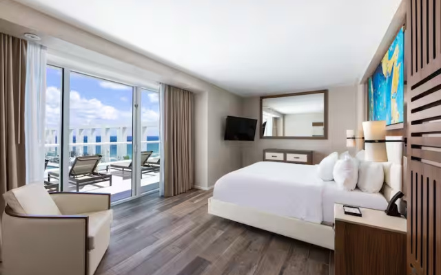 1 Bedroom Double Duplex Poolside