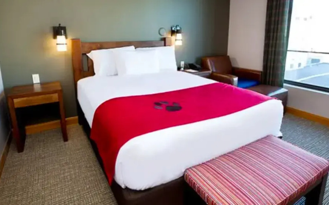 Double Suite