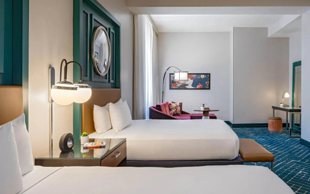 Petite Twin Suite