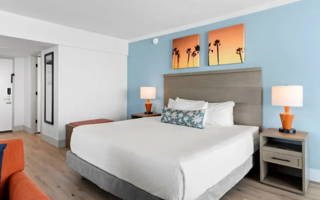 Parlor Deluxe Efficiency oceanfront