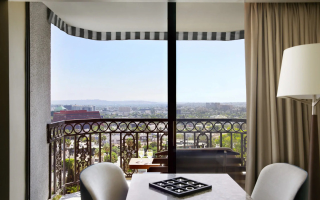 Crown Double Suite