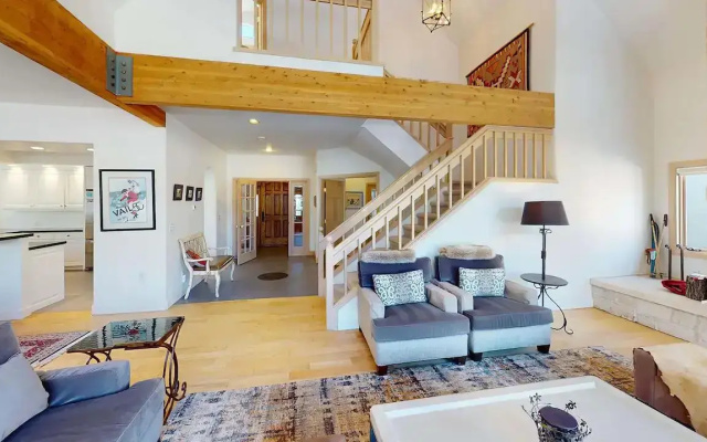 4 Bedrooms Gold Residence