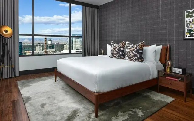 2 Bedrooms Penthouse