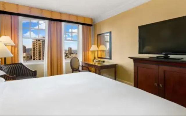 Classic Golden Gate Bridge View Double room