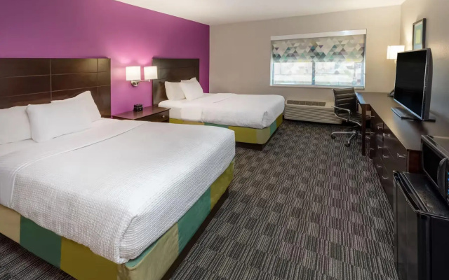 Deluxe Quadruple room