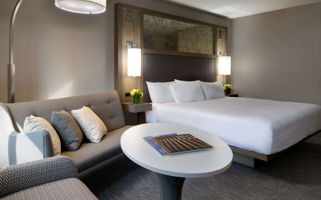 Corner room
